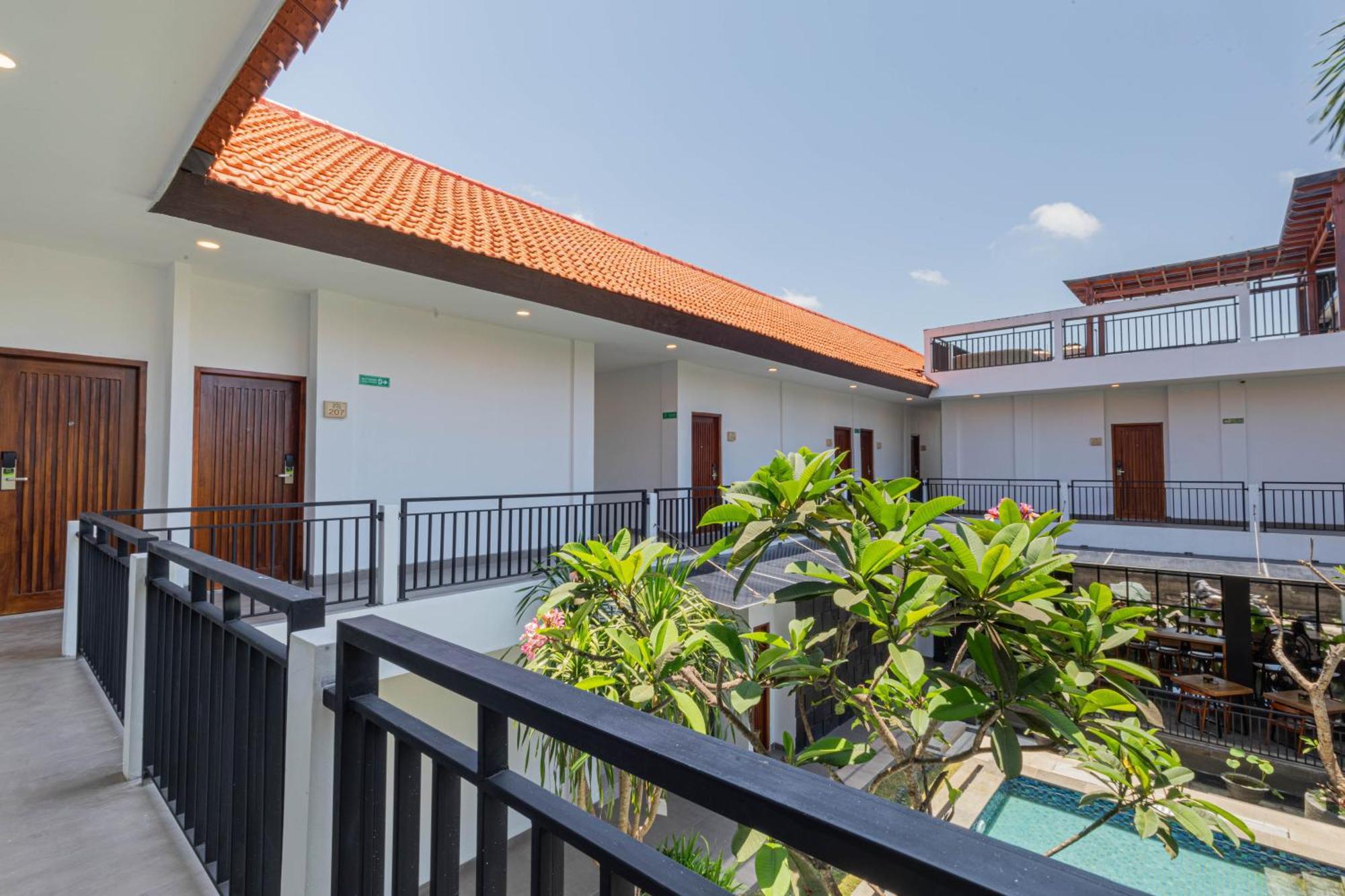 The Baliem Hotel Jimbaran  Exterior photo
